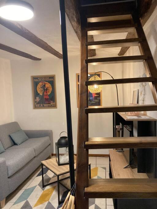 La Sorciere In A Typical Alsatian House Apartment Rouffach Exterior photo